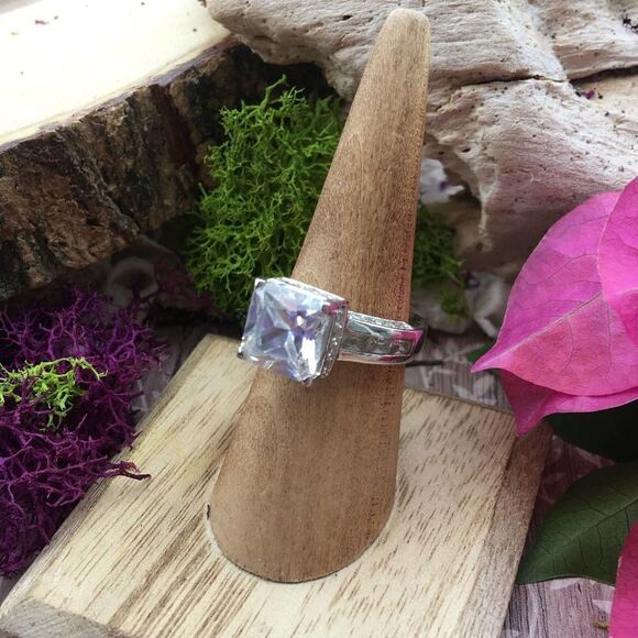 Solid Sterling Silver Square Cz Solitaire Engagement Wedding Fashion Ring Size 8 - Picture 1 of 9
